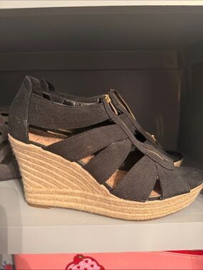 Black Wedge Espadrille Sandals with Front Zip